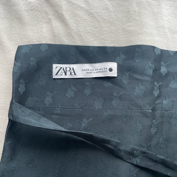 Zara forest green bra top - tie in the back - Picture 4 of 4